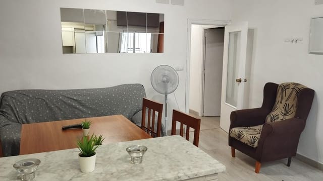 3 bedroom Flat for rent in Ciudad Jardín, Córdoba city - € 625 (Ref: 9414201)