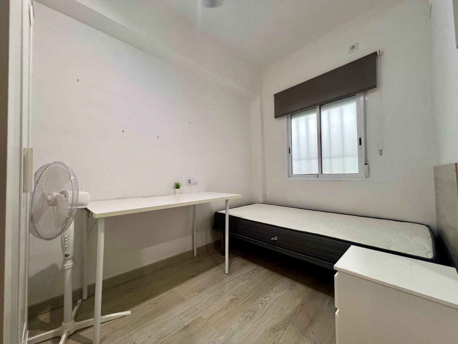 3 sovrum Lägenhet att hyra i Cordoba stad - 625 € (Ref: 9414201)