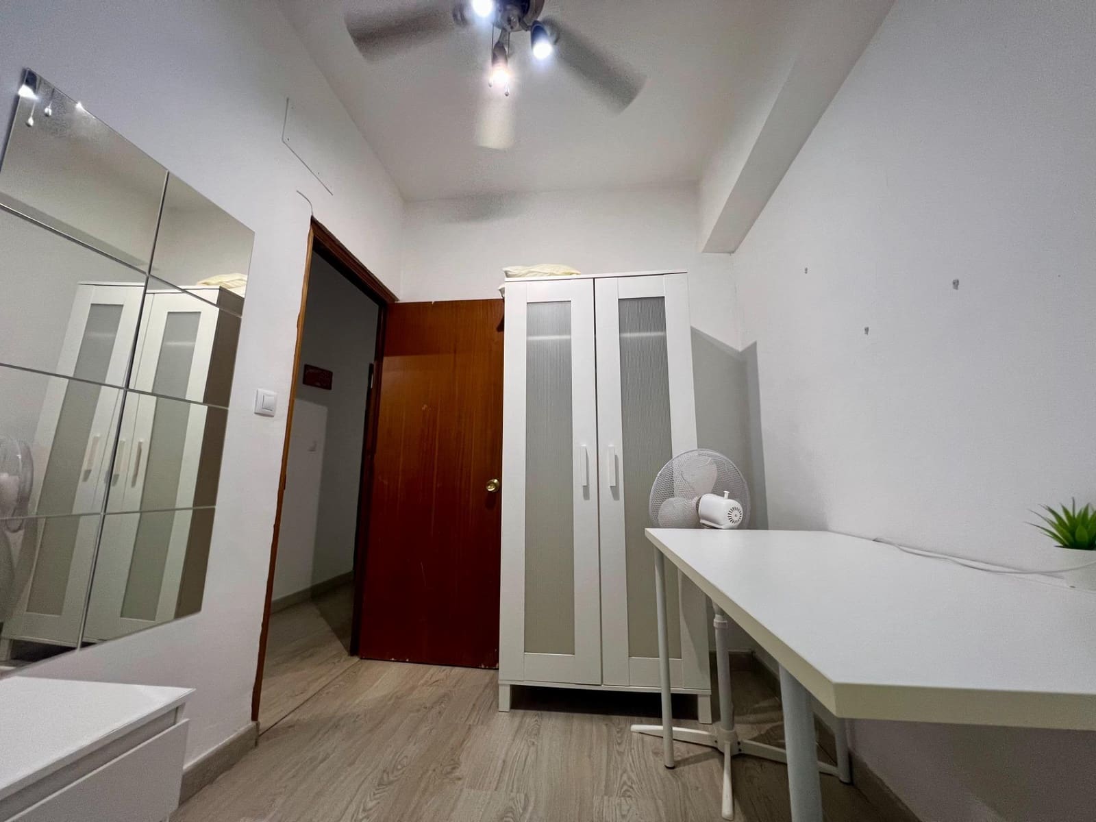 3 sovrum Lägenhet att hyra i Cordoba stad - 625 € (Ref: 9414201)