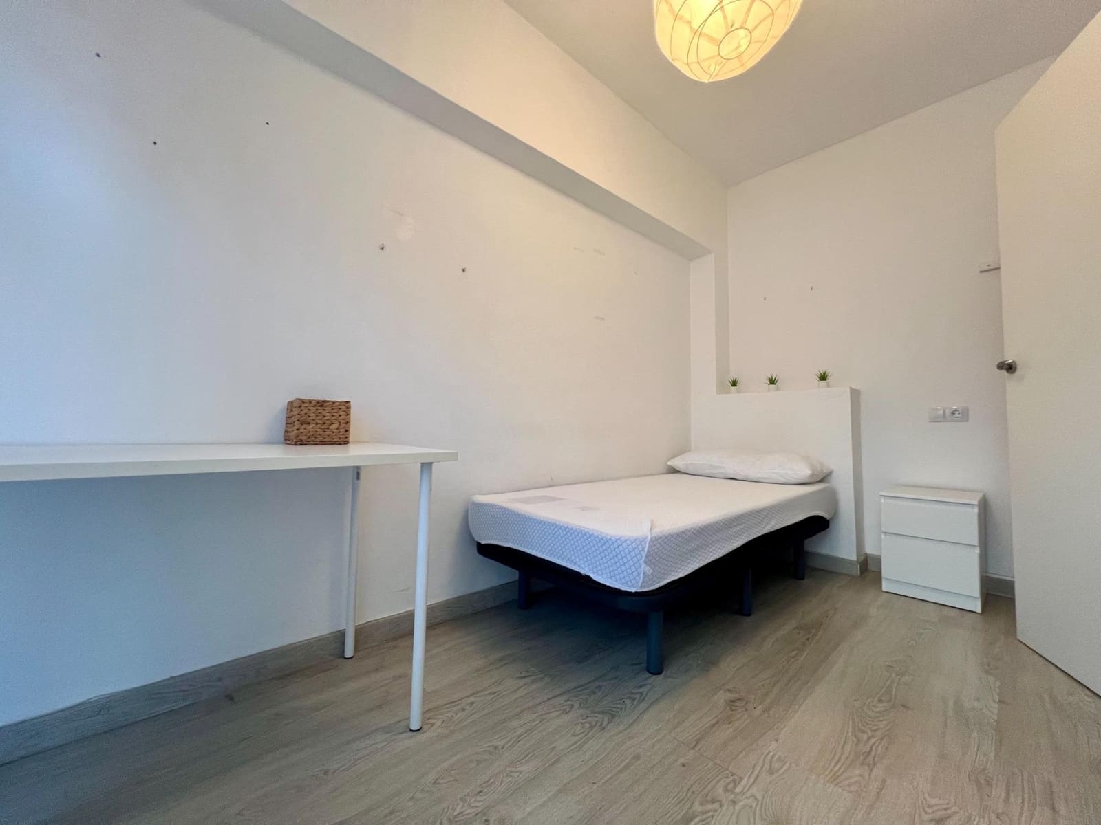 3 sovrum Lägenhet att hyra i Cordoba stad - 625 € (Ref: 9414201)