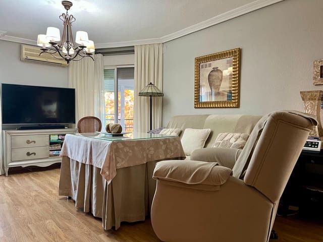 3 camera da letto Appartamento in vendita in Cordova città con garage - 215.000 € (Rif: 9419870)