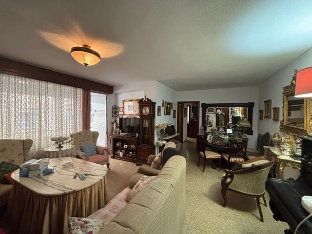 4 camera da letto Appartamento in vendita in Cordova città - 275.000 € (Rif: 9423900)