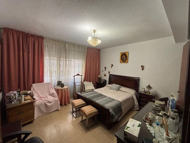 4 camera da letto Appartamento in vendita in Cordova città - 275.000 € (Rif: 9423900)