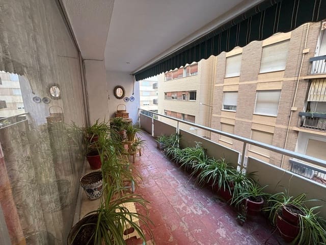 4 camera da letto Appartamento in vendita in Cordova città - 275.000 € (Rif: 9423900)