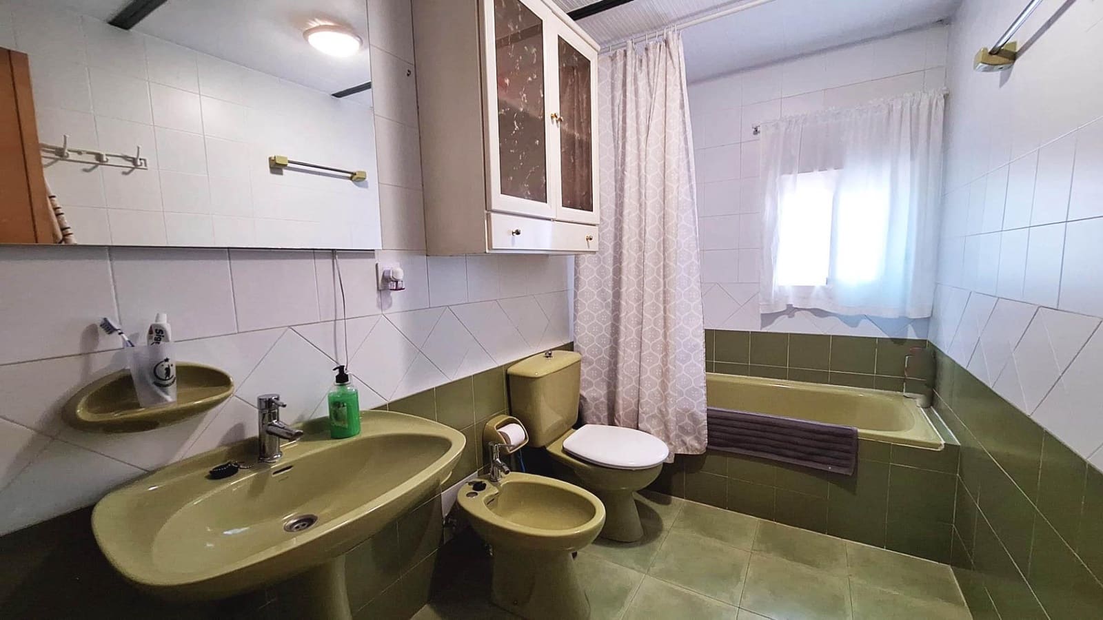 3 slaapkamer Finca/Landhuis te koop in Almodovar del Rio met zwembad garage - € 99.500 (Ref: 9424027)