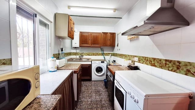 3 soveværelse Finca/Landehus til salg i Almodóvar del Río med swimmingpool garage - € 99.500 (Ref: 9424027)