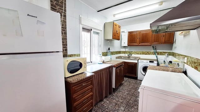 3 soveværelse Finca/Landehus til salg i Almodóvar del Río med swimmingpool garage - € 99.500 (Ref: 9424027)