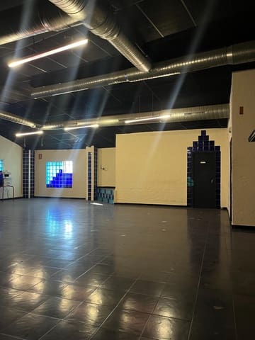 Virksomhed til salg i P.I. Chinales, Córdoba by - € 140.000 (Ref: 9427301)