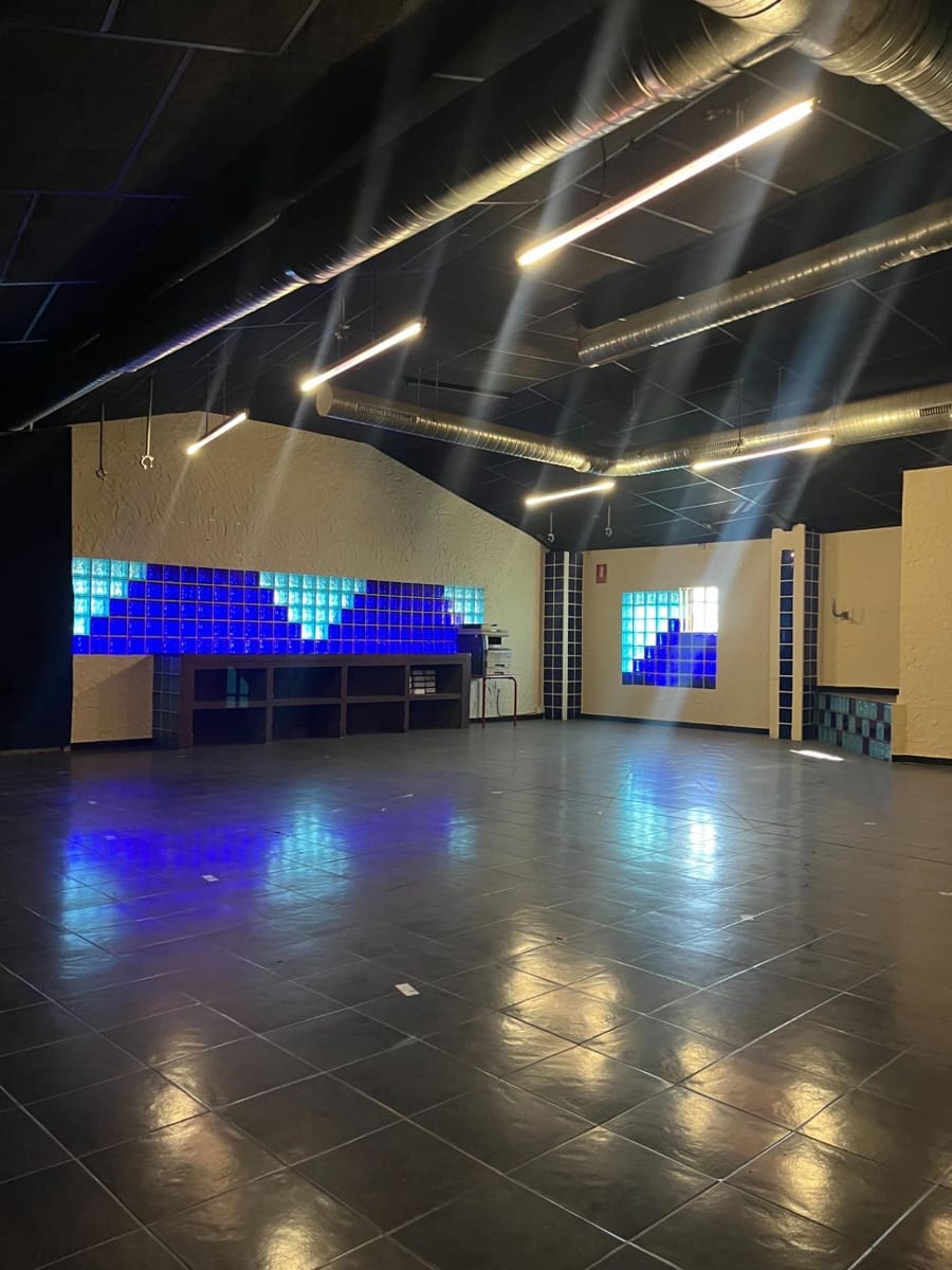 Virksomhed til salg i Cordoba by - € 140.000 (Ref: 9427301)