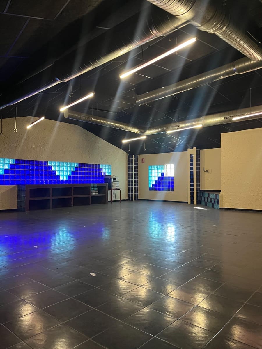 Virksomhed til salg i Cordoba by - € 140.000 (Ref: 9427301)