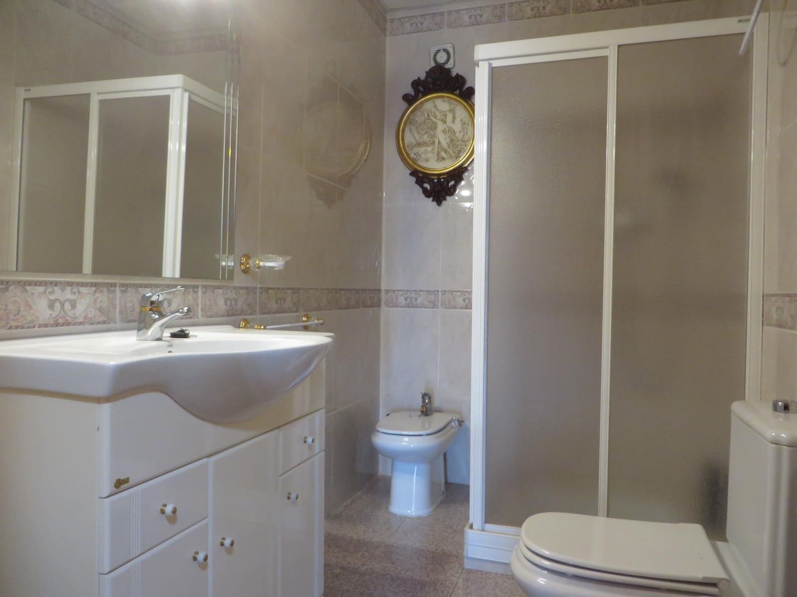 5 chambre Villa/Maison à vendre à Cordoue ville avec piscine garage - 228 000 € (Ref: 9427307)