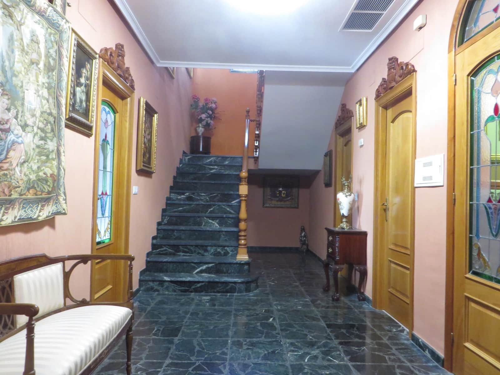 5 chambre Villa/Maison à vendre à Cordoue ville avec piscine garage - 228 000 € (Ref: 9427307)