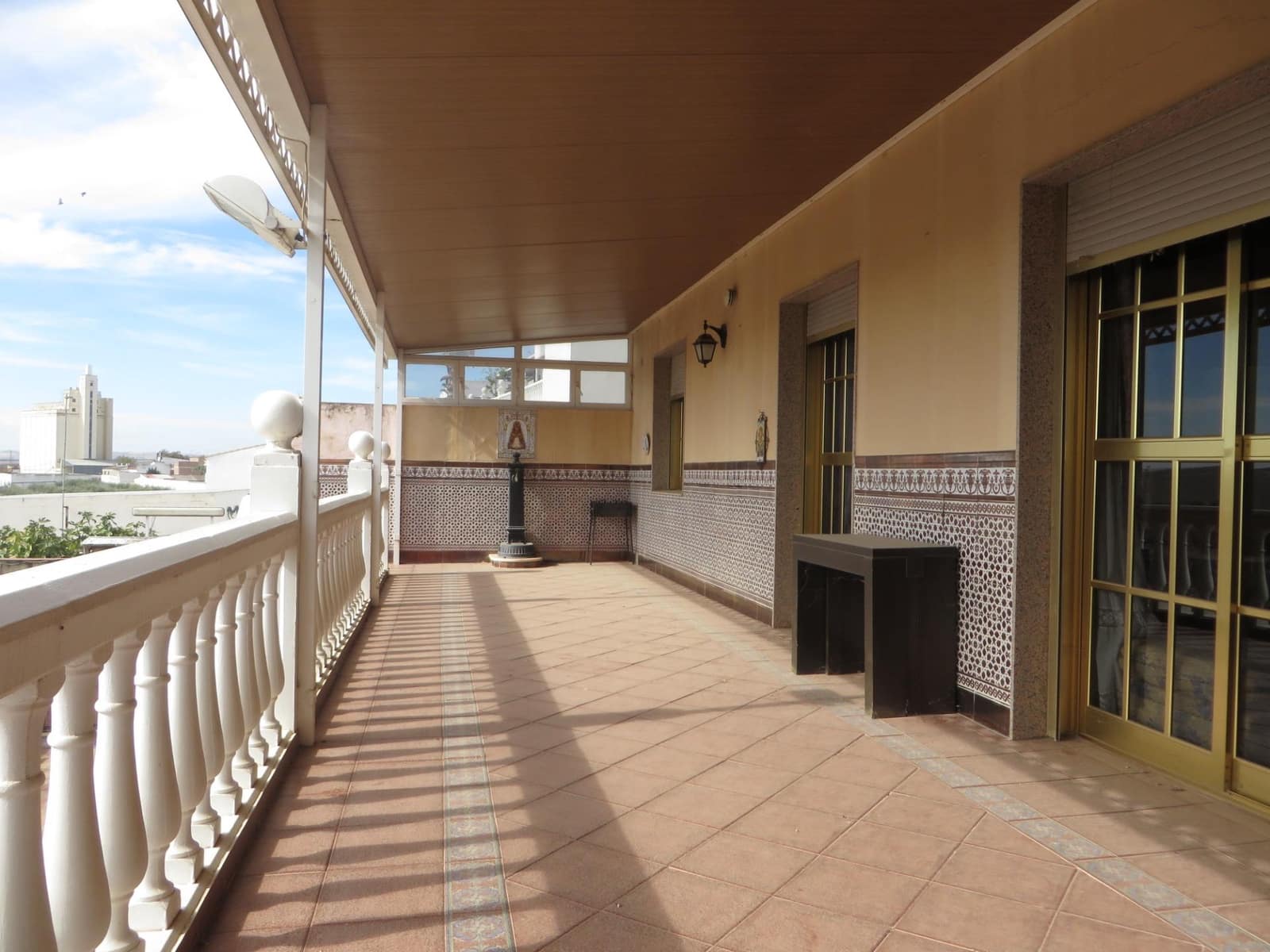 5 chambre Villa/Maison à vendre à Cordoue ville avec piscine garage - 228 000 € (Ref: 9427307)