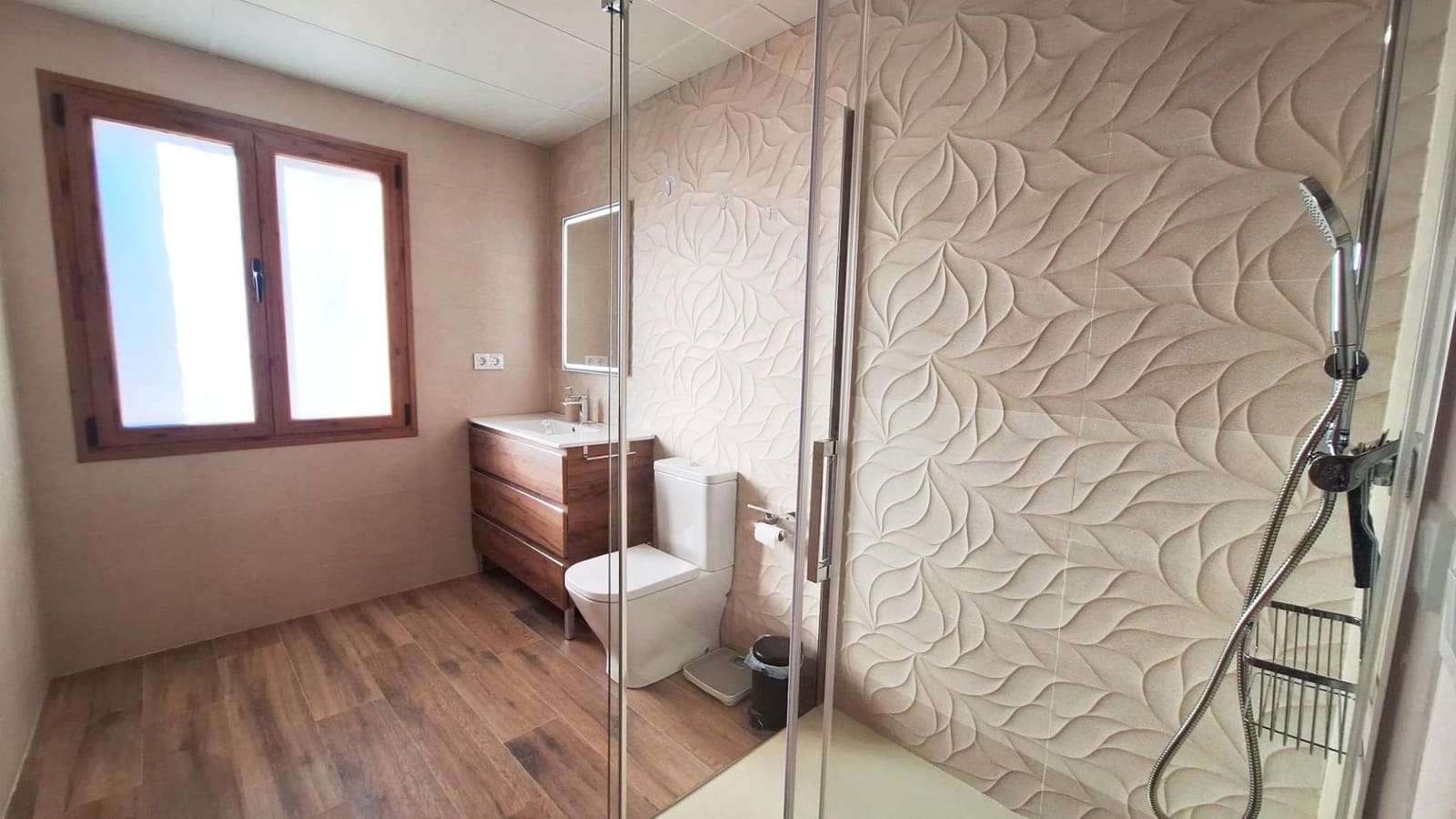 4 bedroom Finca/Country House for sale in Villaharta with pool garage - € 279,500 (Ref: 9427308)