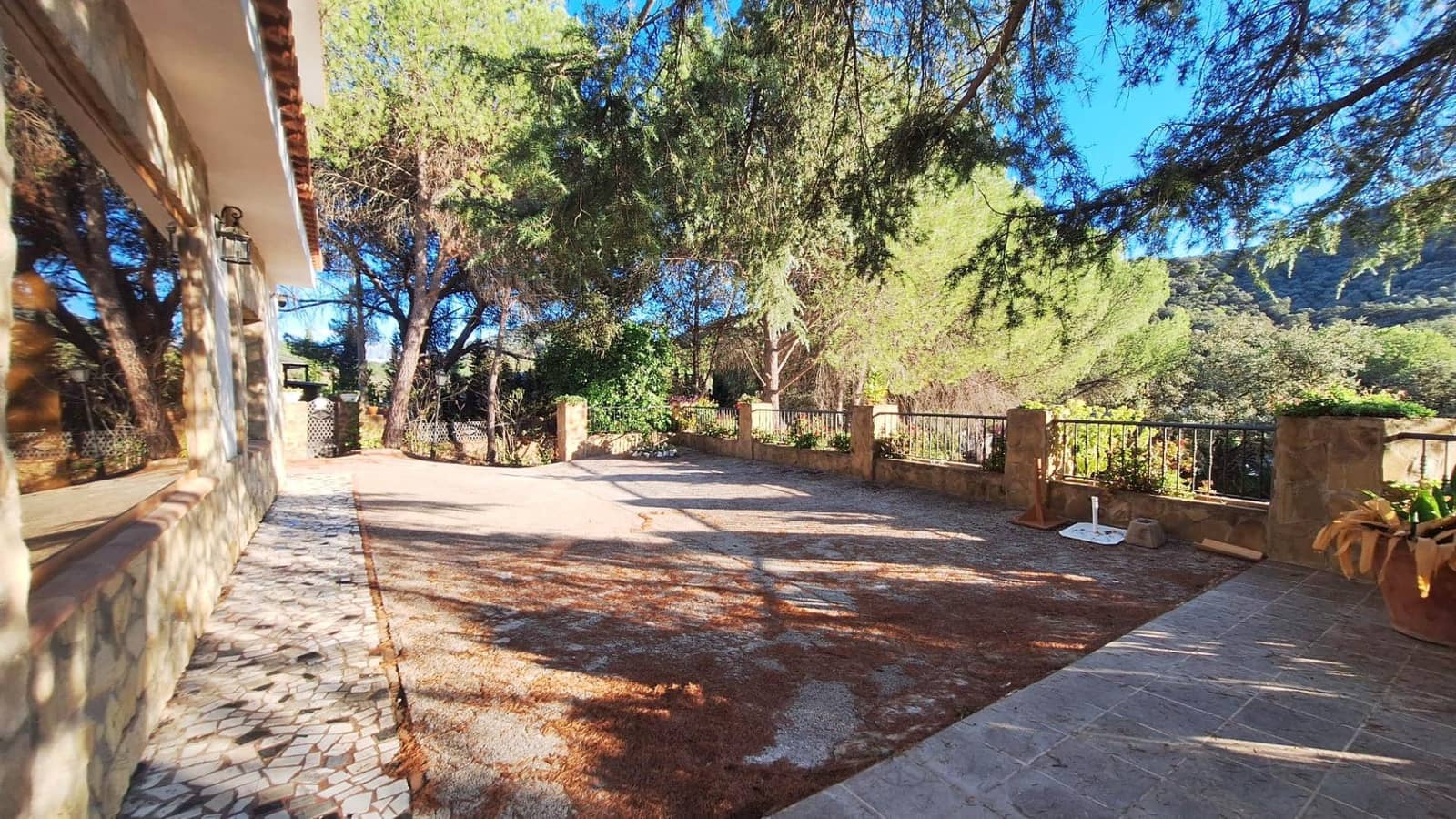 4 bedroom Finca/Country House for sale in Villaharta with pool garage - € 279,500 (Ref: 9427308)