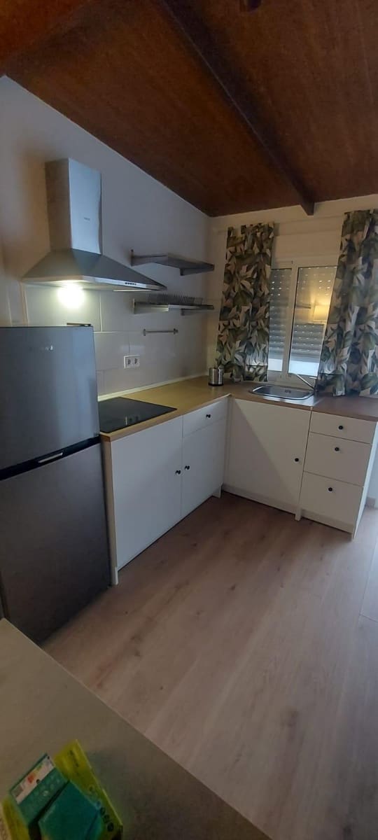 1 makuuhuone Rivitalo vuokrattavana paikassa El Higueron mukana 
autotalli - 500 € (Ref: 9431137)