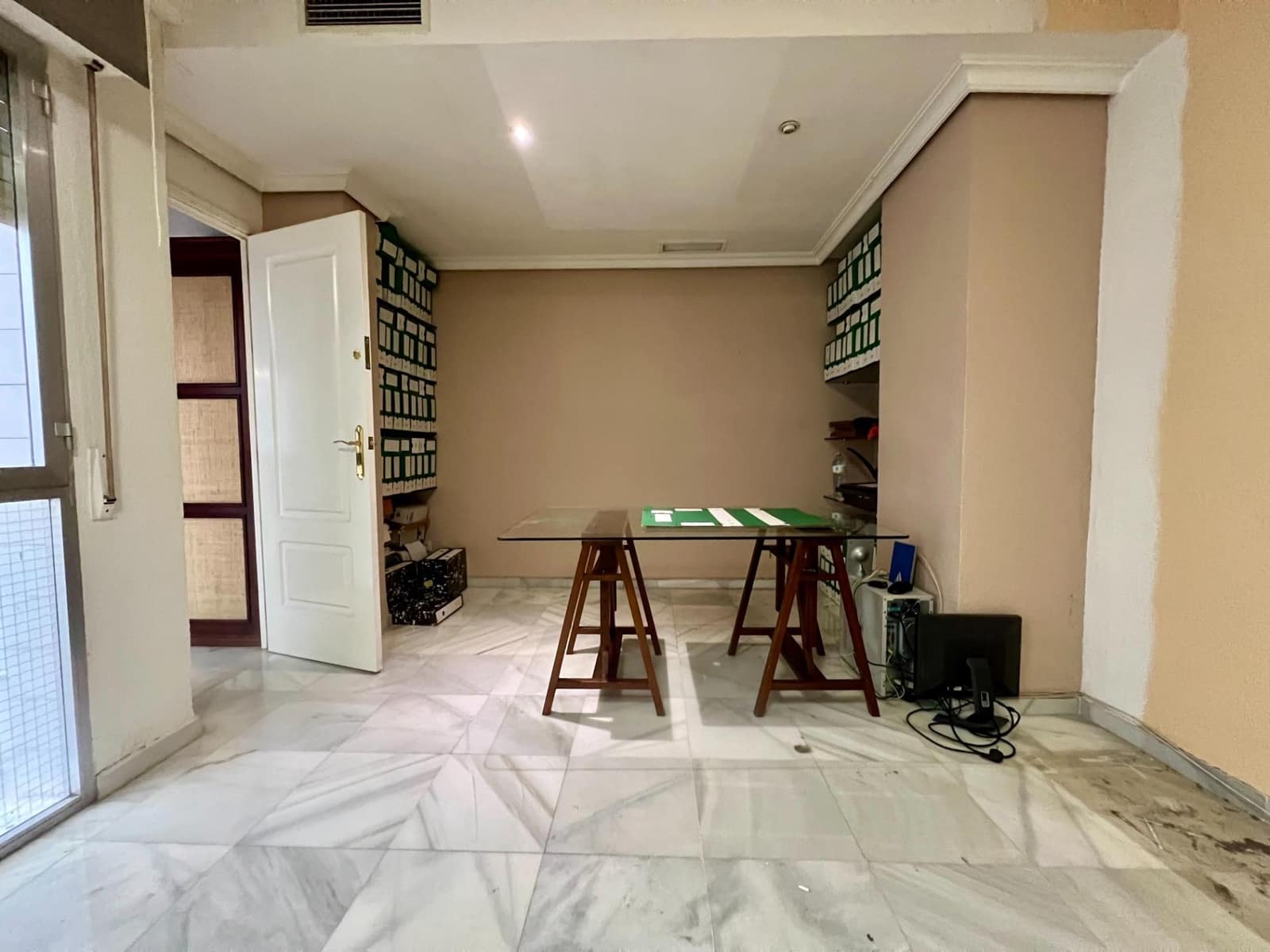 Office for rent in Cordoba city - € 380 (Ref: 9437507)