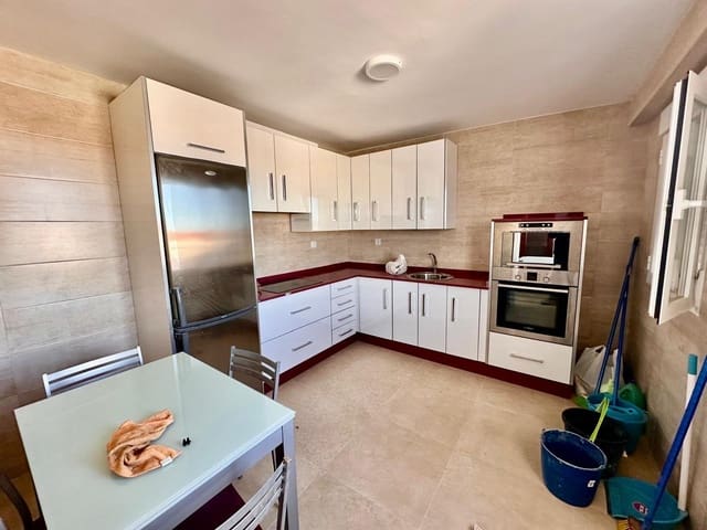 3 bedroom Townhouse for sale in Fuente Obejuna - € 110,000 (Ref: 9437519)