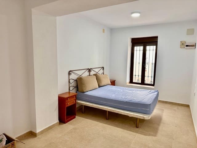 3 bedroom Townhouse for sale in Fuente Obejuna - € 110,000 (Ref: 9437519)