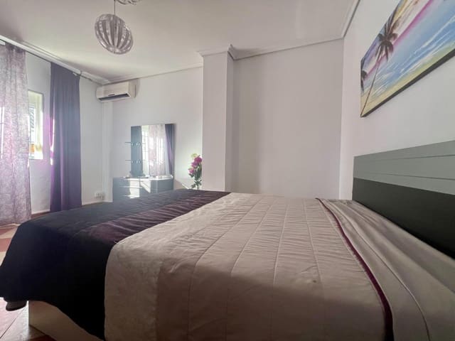 3 soveværelse Rækkehus til salg i Alcolea, Córdoba by - € 147.000 (Ref: 9440616)