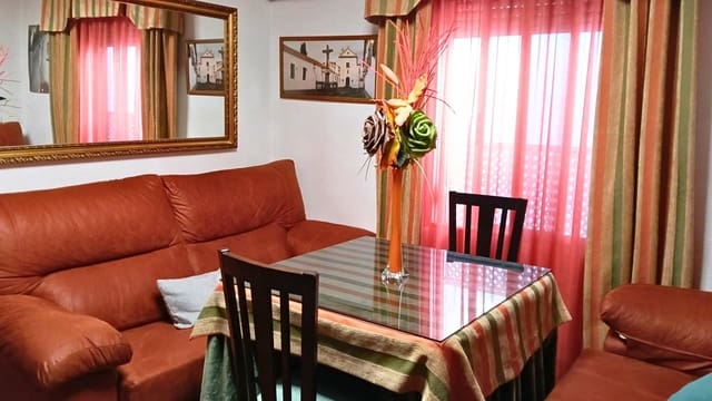 3 sovrum Lägenhet till salu i Viñuela-Rescatado, Córdoba stad - 115 000 € (Ref: 9440617)