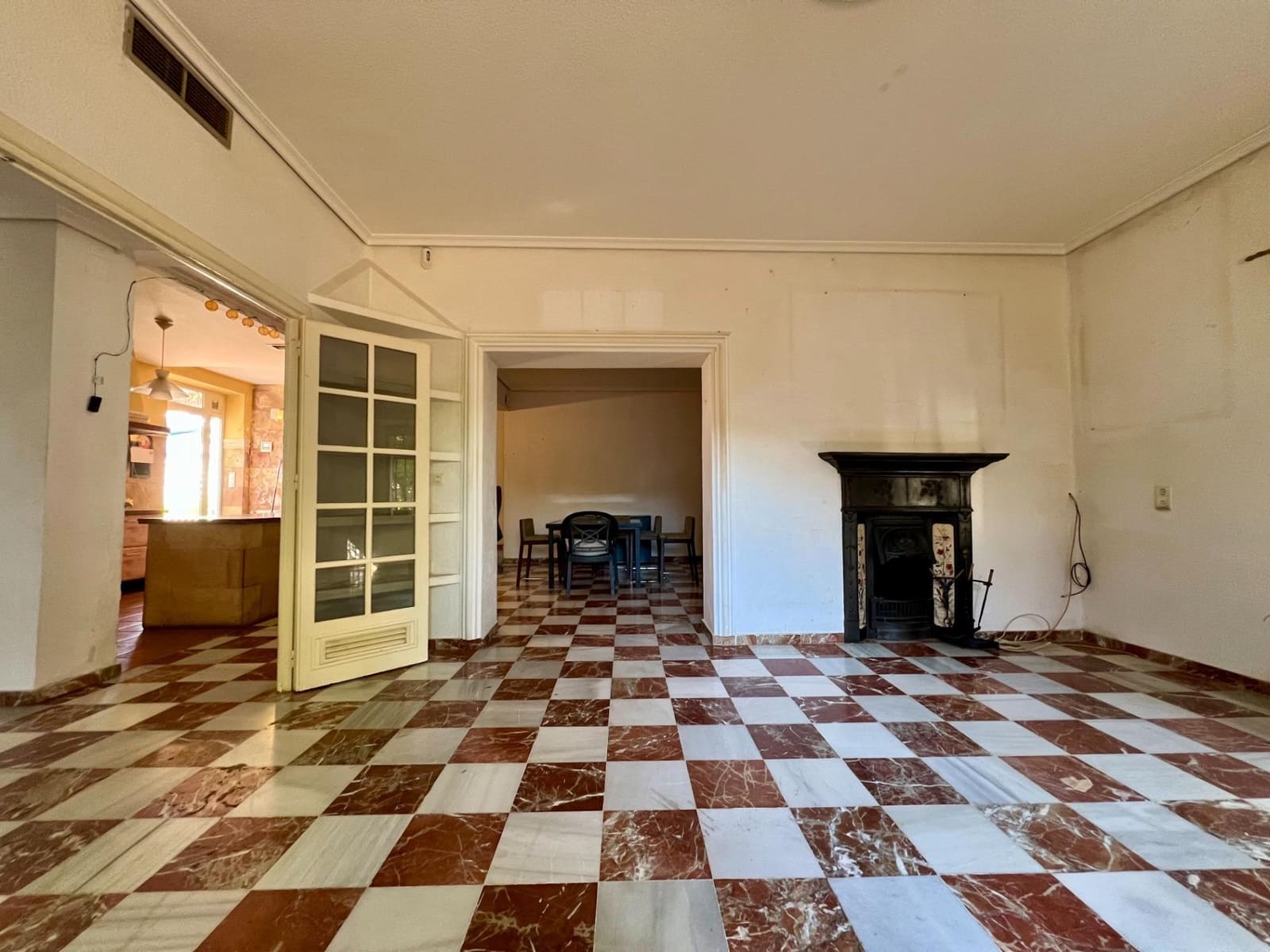 7 soveværelse Villa til salg i Cordoba by med swimmingpool - € 520.000 (Ref: 9440618)