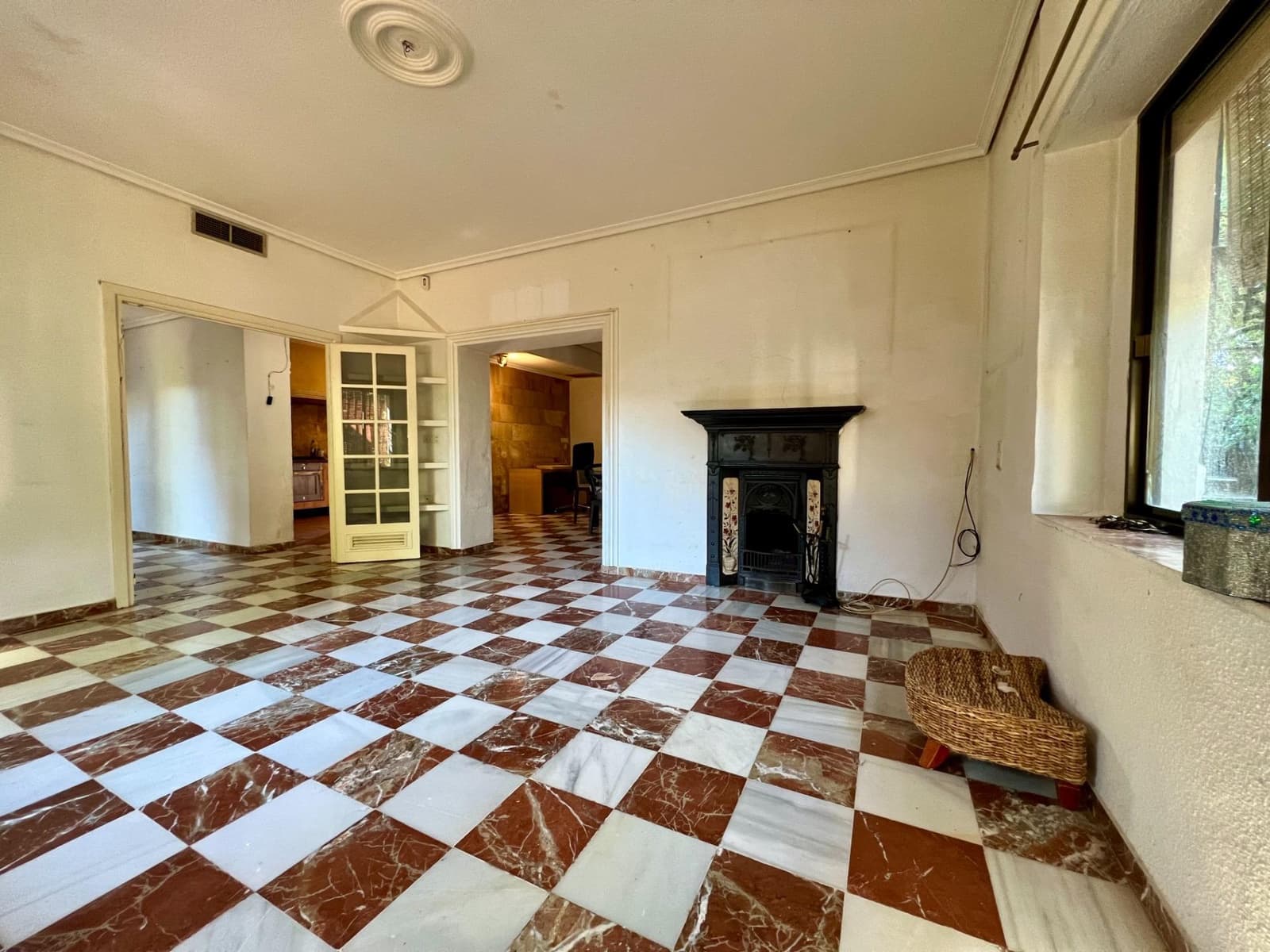 7 soveværelse Villa til salg i Cordoba by med swimmingpool - € 520.000 (Ref: 9440618)