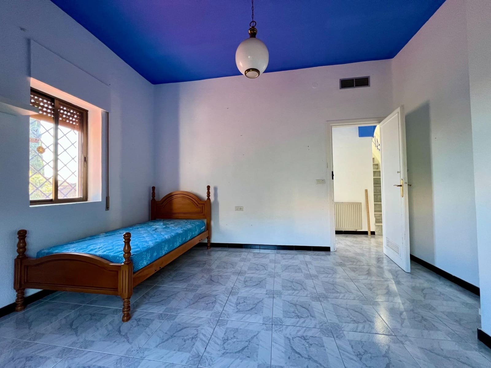 7 soveværelse Villa til salg i Cordoba by med swimmingpool - € 520.000 (Ref: 9440618)