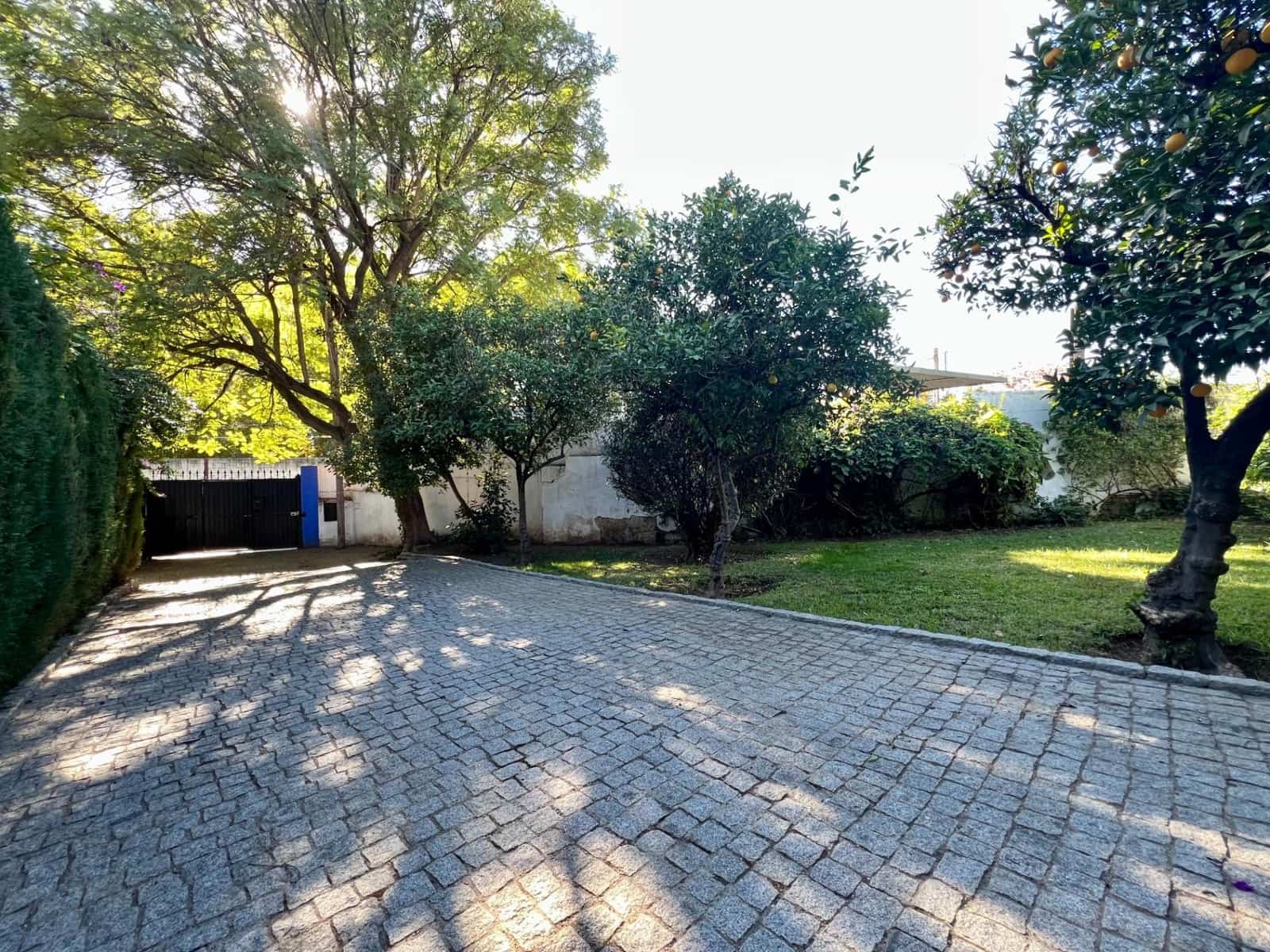 7 soveværelse Villa til salg i Cordoba by med swimmingpool - € 520.000 (Ref: 9440618)