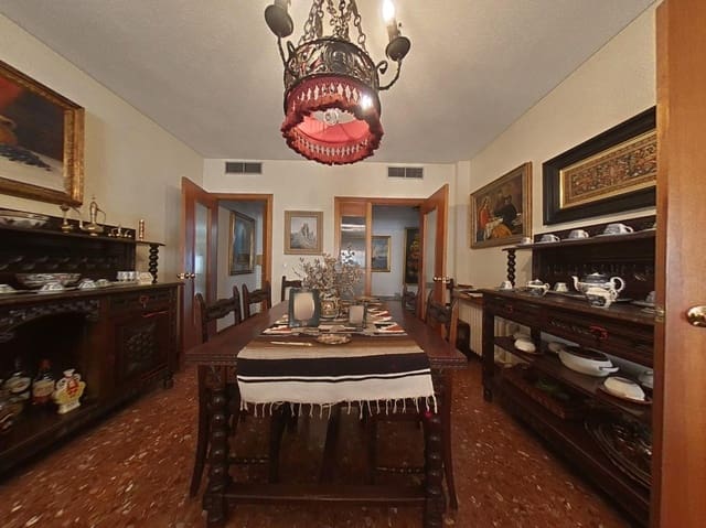 5 quarto Apartamento para venda em Centro, Córdova cidade com garagem - 349 000 € (Ref: 9443343)