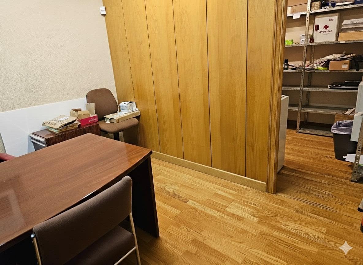 4 chambre Bureau à vendre à Cordoue ville - 224 900 € (Ref: 9443344)