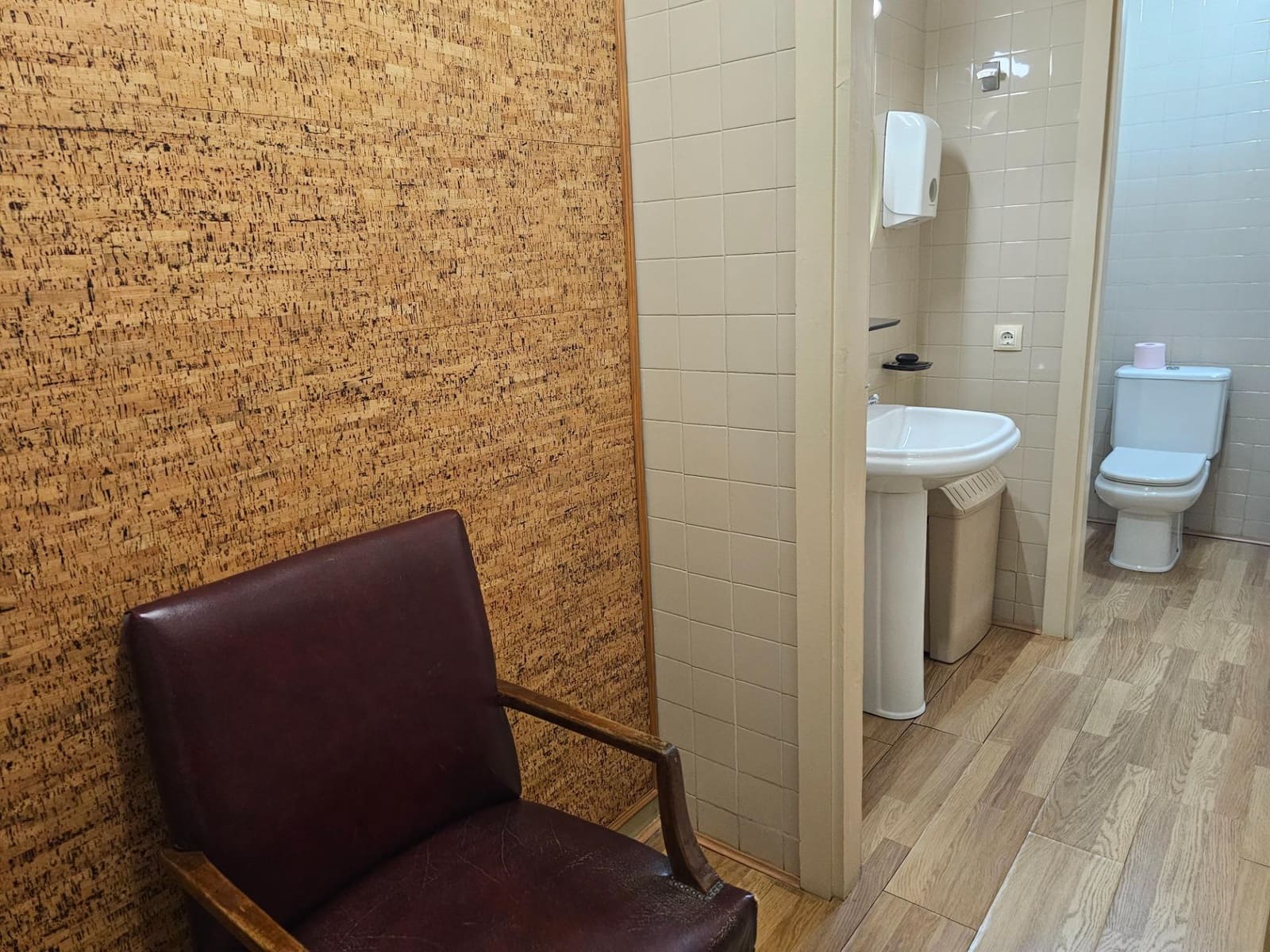 4 chambre Bureau à vendre à Cordoue ville - 224 900 € (Ref: 9443344)