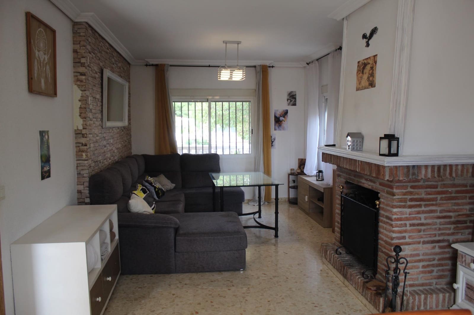 4 Zimmer Villa zu verkaufen in El Higueron mit Pool - 165.000 € (Ref: 9446441)