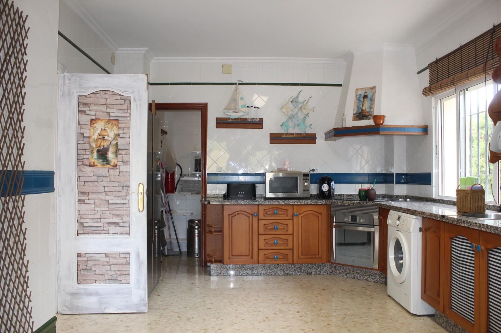 4 Zimmer Villa zu verkaufen in El Higueron mit Pool - 165.000 € (Ref: 9446441)