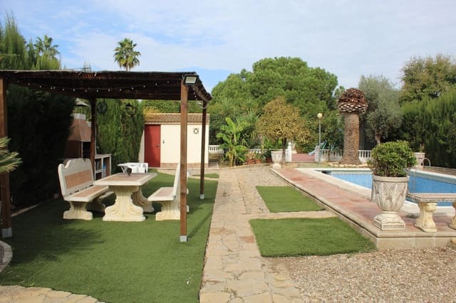 4 Zimmer Villa zu verkaufen in El Higueron, Córdoba Stadt mit Pool - 165.000 € (Ref: 9446441)