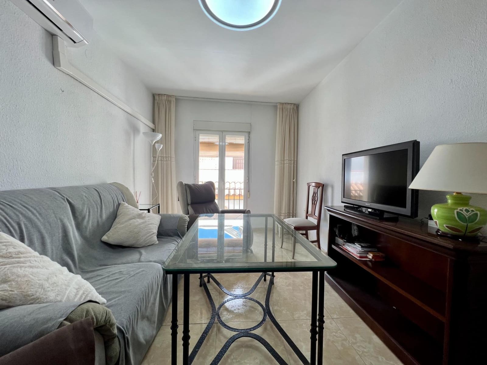 4 slaapkamer Flat te huur in Cordoba stad - € 240 (Ref: 9446442)