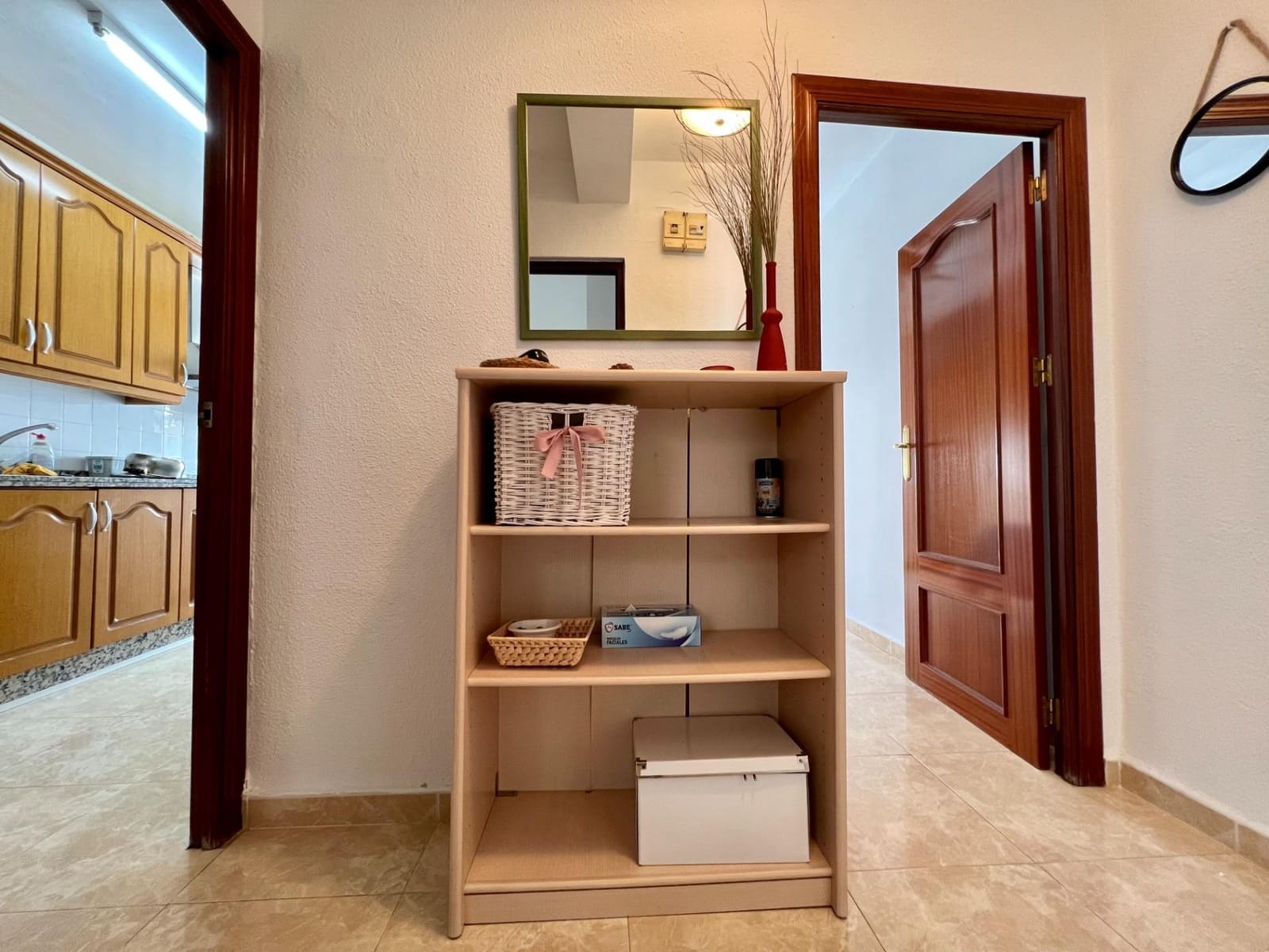 4 slaapkamer Flat te huur in Cordoba stad - € 240 (Ref: 9446442)