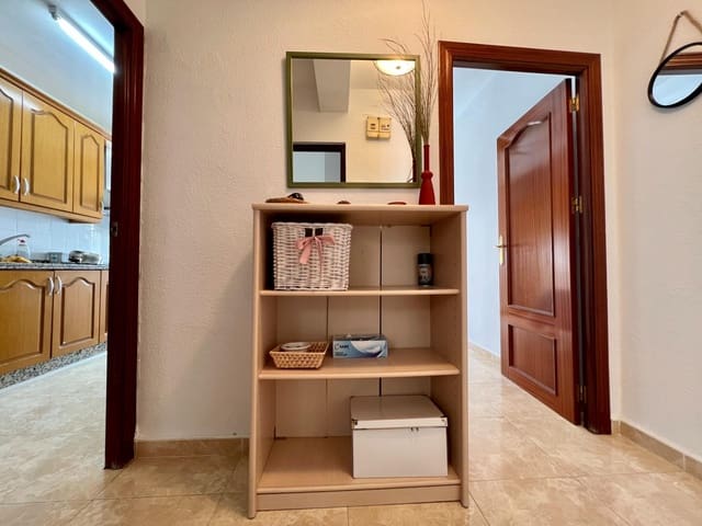 4 Zimmer Wohnung zu vermieten in Córdoba Stadt - 240 € (Ref: 9446442)