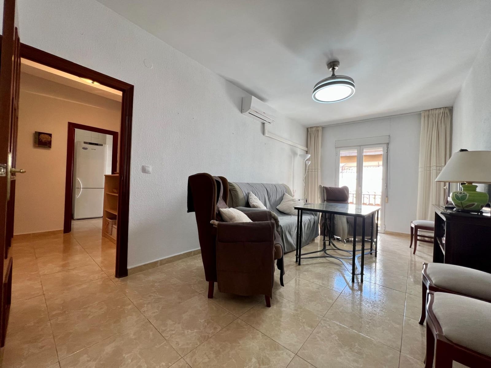 4 Zimmer Wohnung zu vermieten in Cordoba Stadt - 240 € (Ref: 9446442)