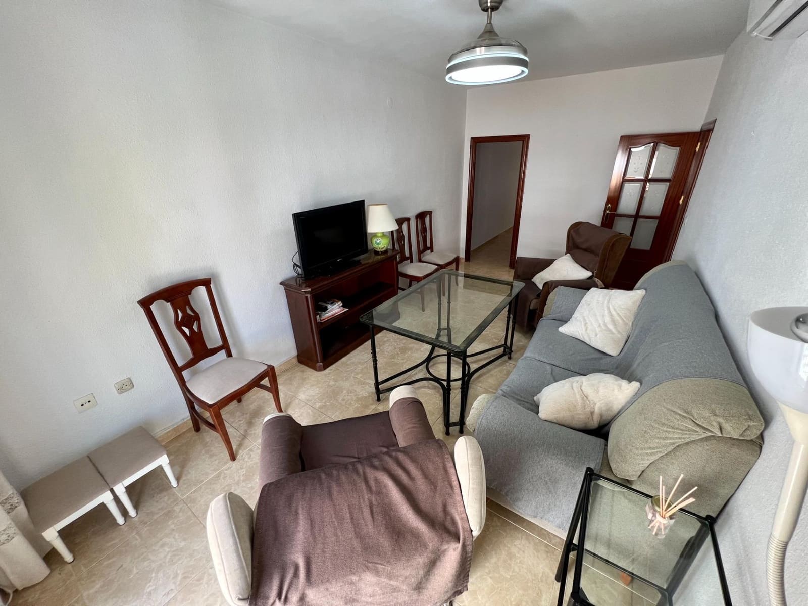 4 Zimmer Wohnung zu vermieten in Cordoba Stadt - 240 € (Ref: 9446442)