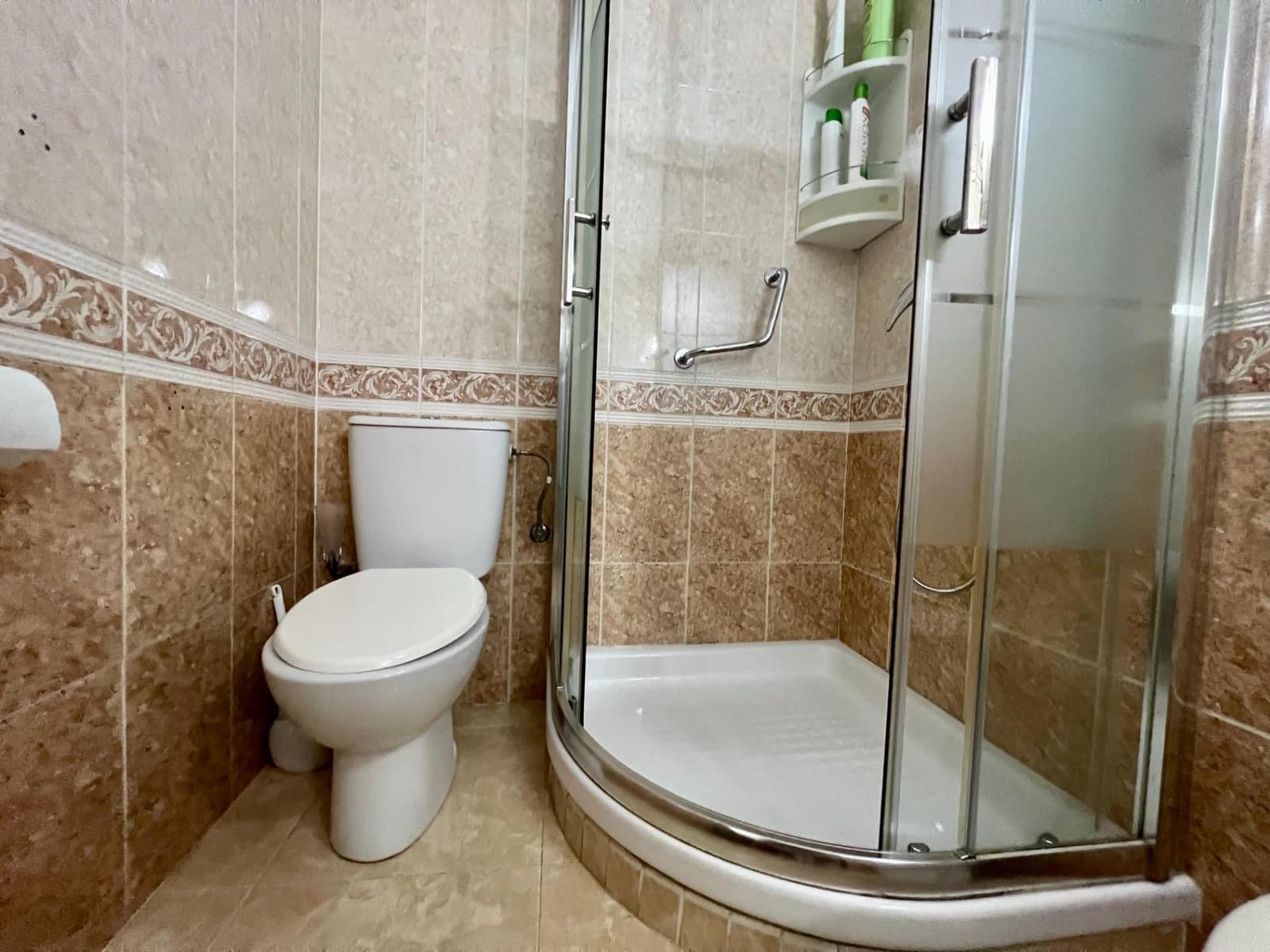 4 Zimmer Wohnung zu vermieten in Cordoba Stadt - 240 € (Ref: 9446442)