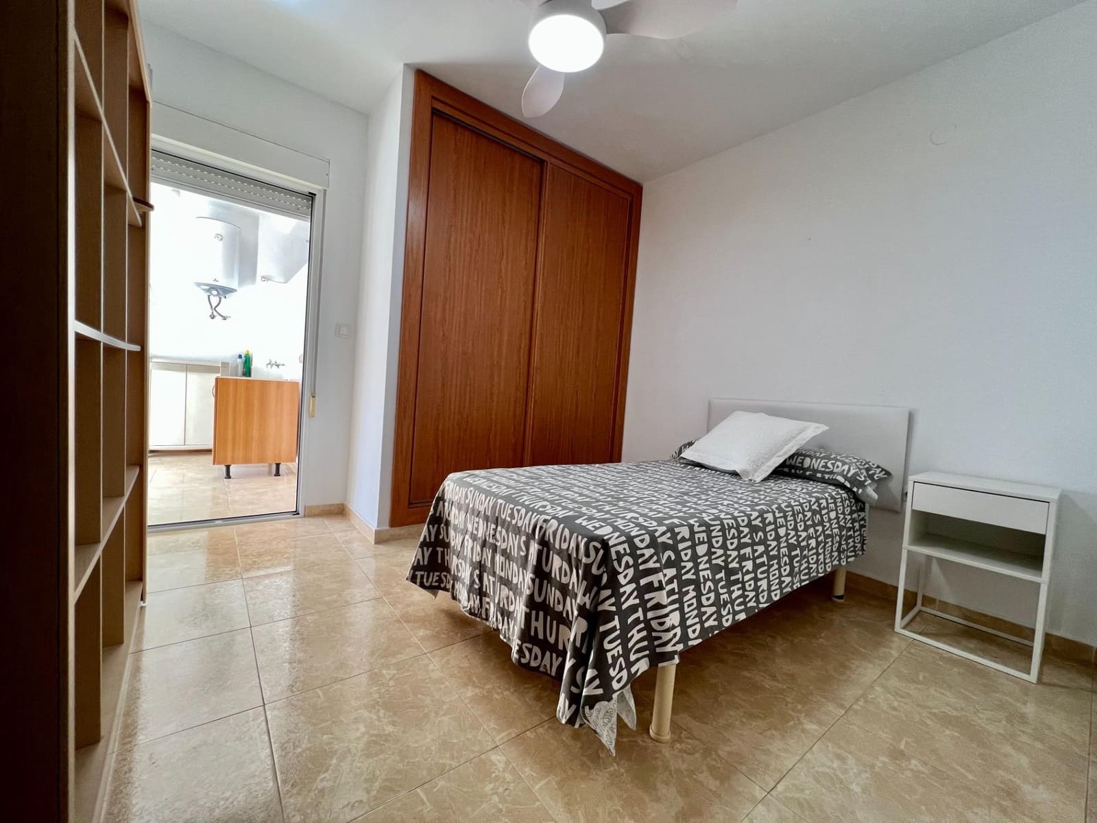4 Zimmer Wohnung zu vermieten in Cordoba Stadt - 240 € (Ref: 9446442)