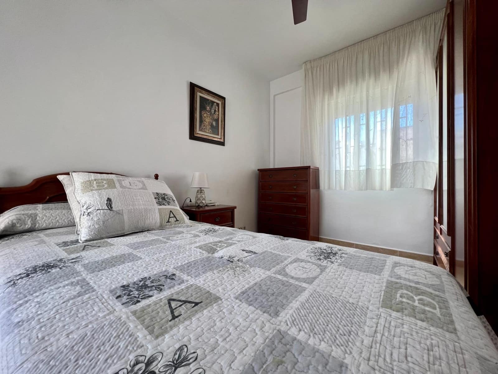 4 Zimmer Wohnung zu vermieten in Cordoba Stadt - 240 € (Ref: 9446442)
