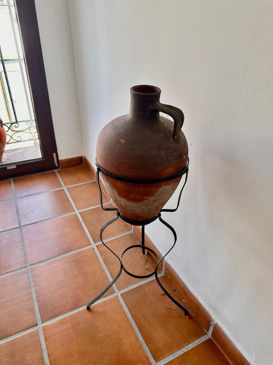 6 bedroom Townhouse for sale in Fuente Obejuna with garage - € 140,000 (Ref: 9449395)