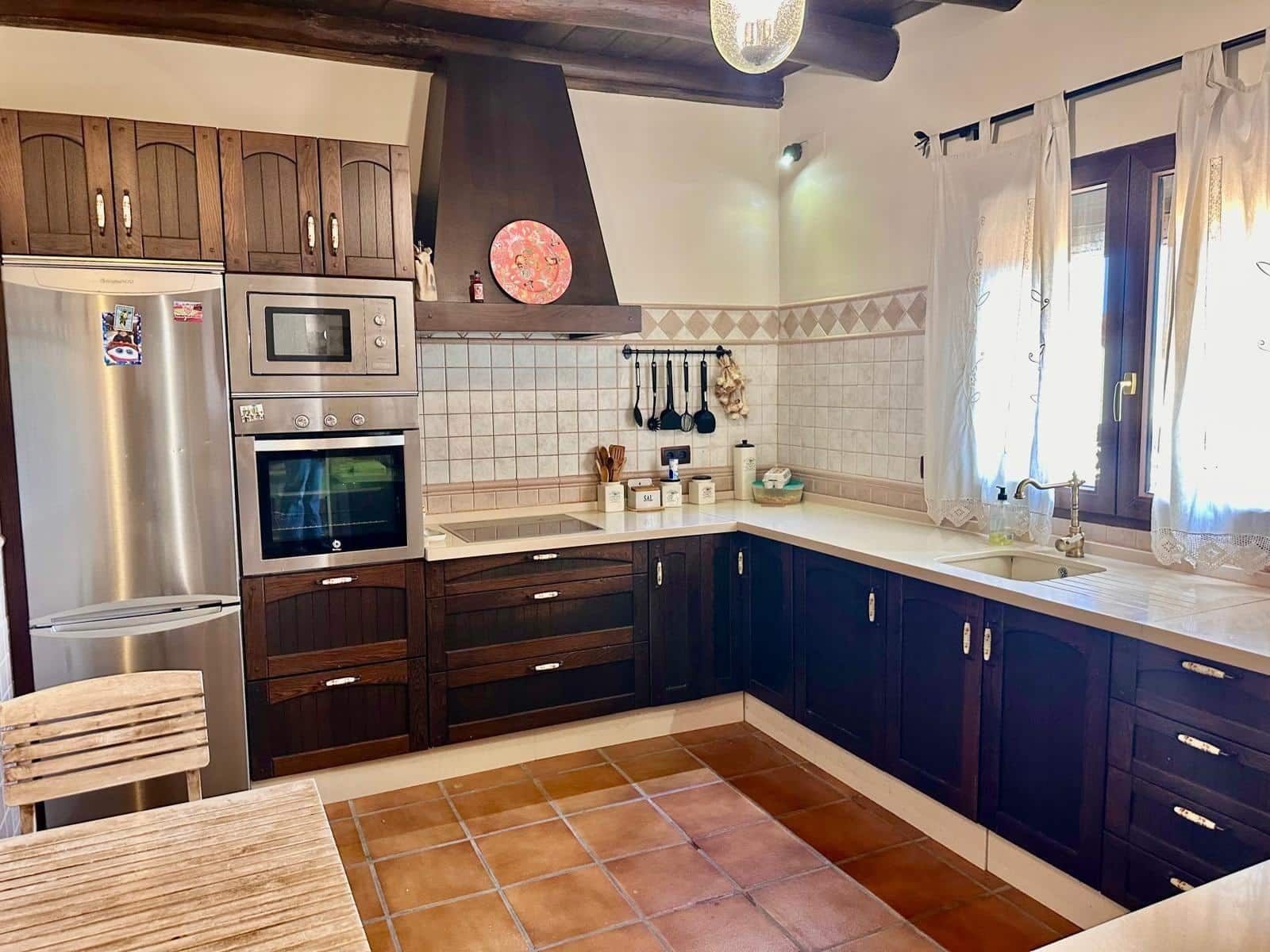 6 bedroom Townhouse for sale in Fuente Obejuna with garage - € 140,000 (Ref: 9449395)