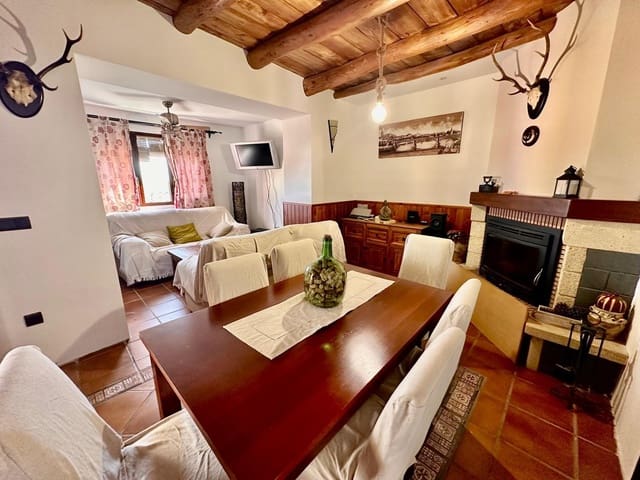 6 soverom Hus til salgs i Fuente Obejuna med garasje - € 140 000 (Ref: 9449395)