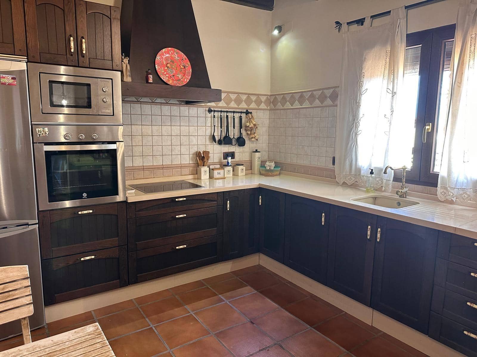 6 bedroom Townhouse for sale in Fuente Obejuna with garage - € 140,000 (Ref: 9449395)