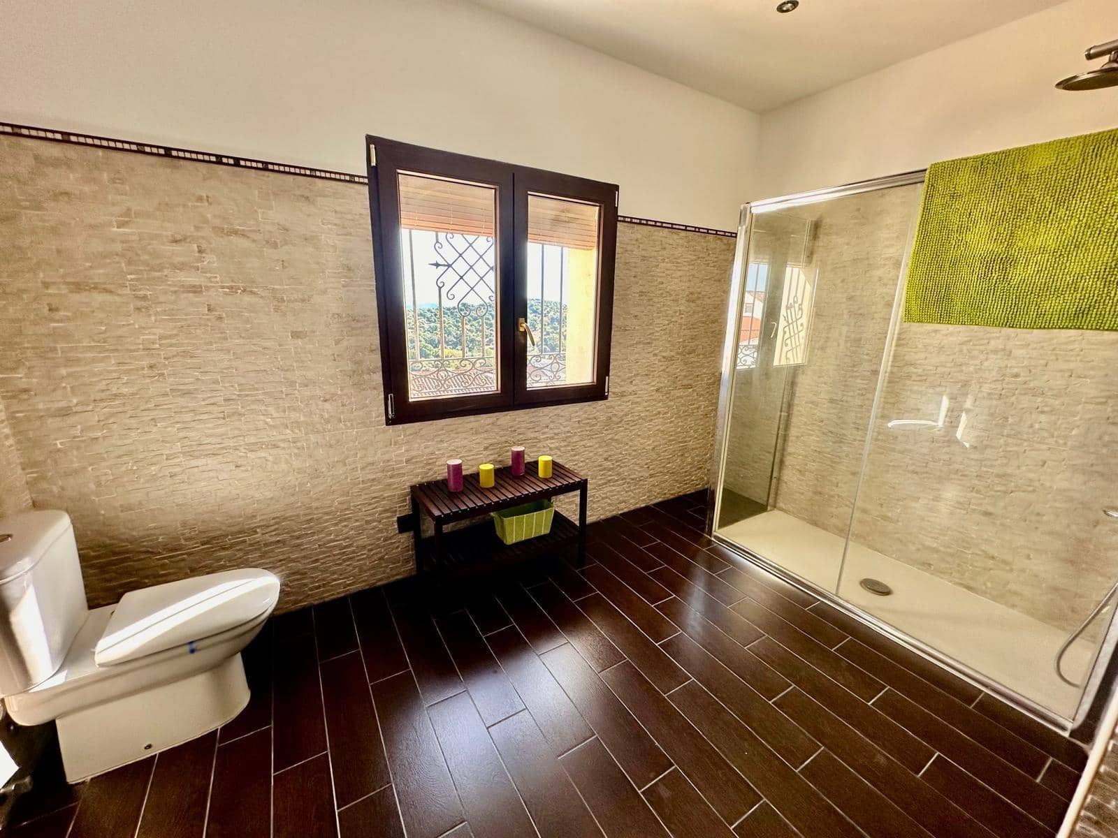 6 bedroom Townhouse for sale in Fuente Obejuna with garage - € 140,000 (Ref: 9449395)