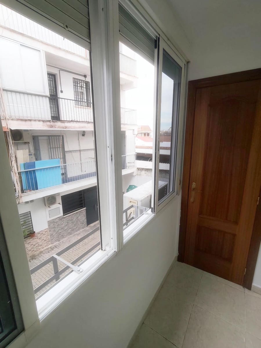 2 soverom Leilighet til leie i Cordoba by - € 650 (Ref: 9452225)