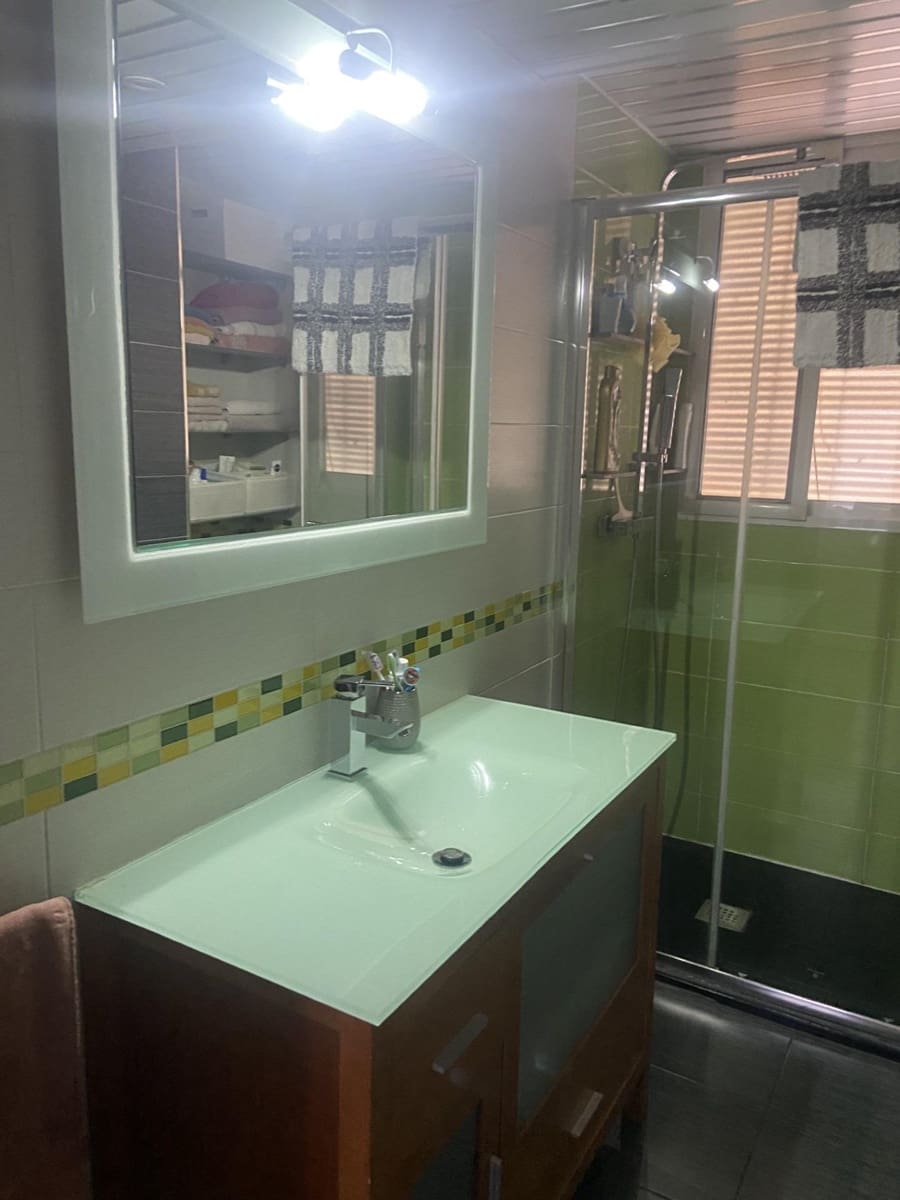 Piso de 3 habitaciones en Córdoba ciudad en venta - 165.000 € (Ref: 9452226)